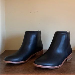 Urban outfitters black booties